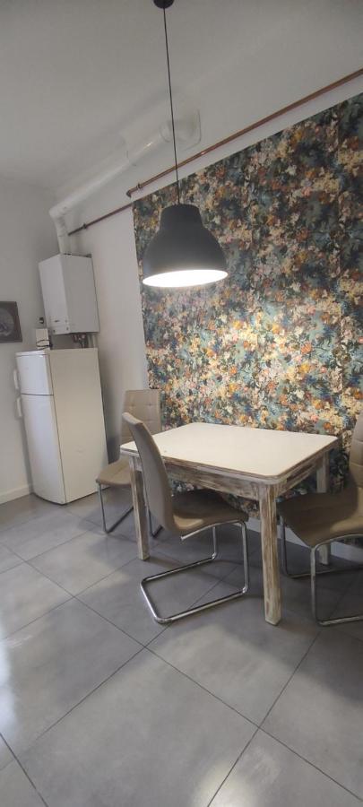 Apartment Liberation!! *